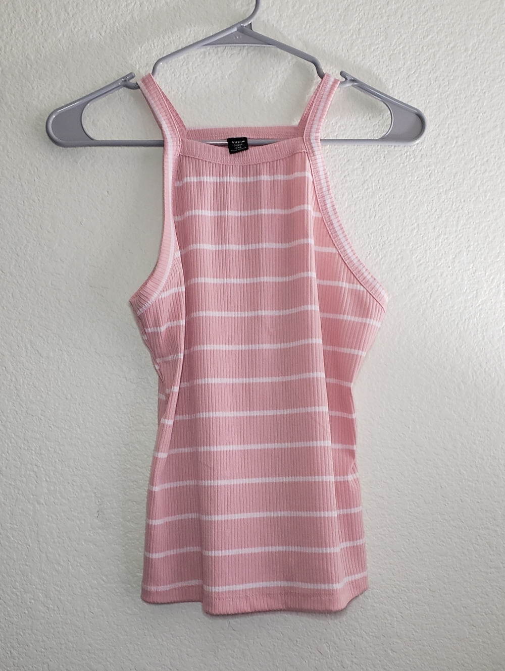 Summer Tank Tops - Picture 4 of 9